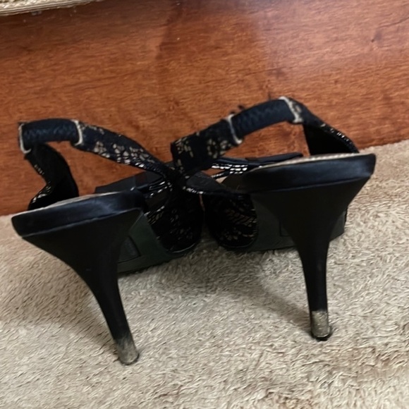 Fioni Night Lace Heels Women's Sandals Size 7.5 - Picture 5 of 9